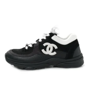Runner Black White