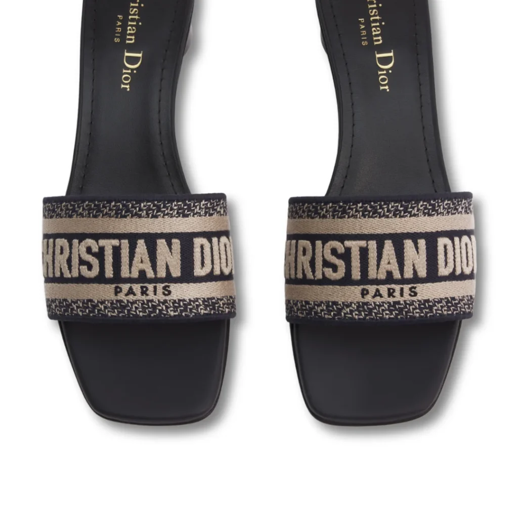 Dway Heeled Slides