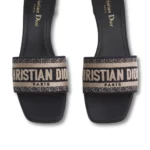 Dway Heeled Slides
